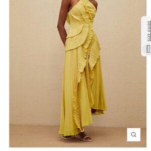 Elegant Yellow Pleated Dress